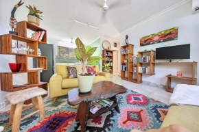 Nightcliff Getaway with Free WiFi, Nightcliff
